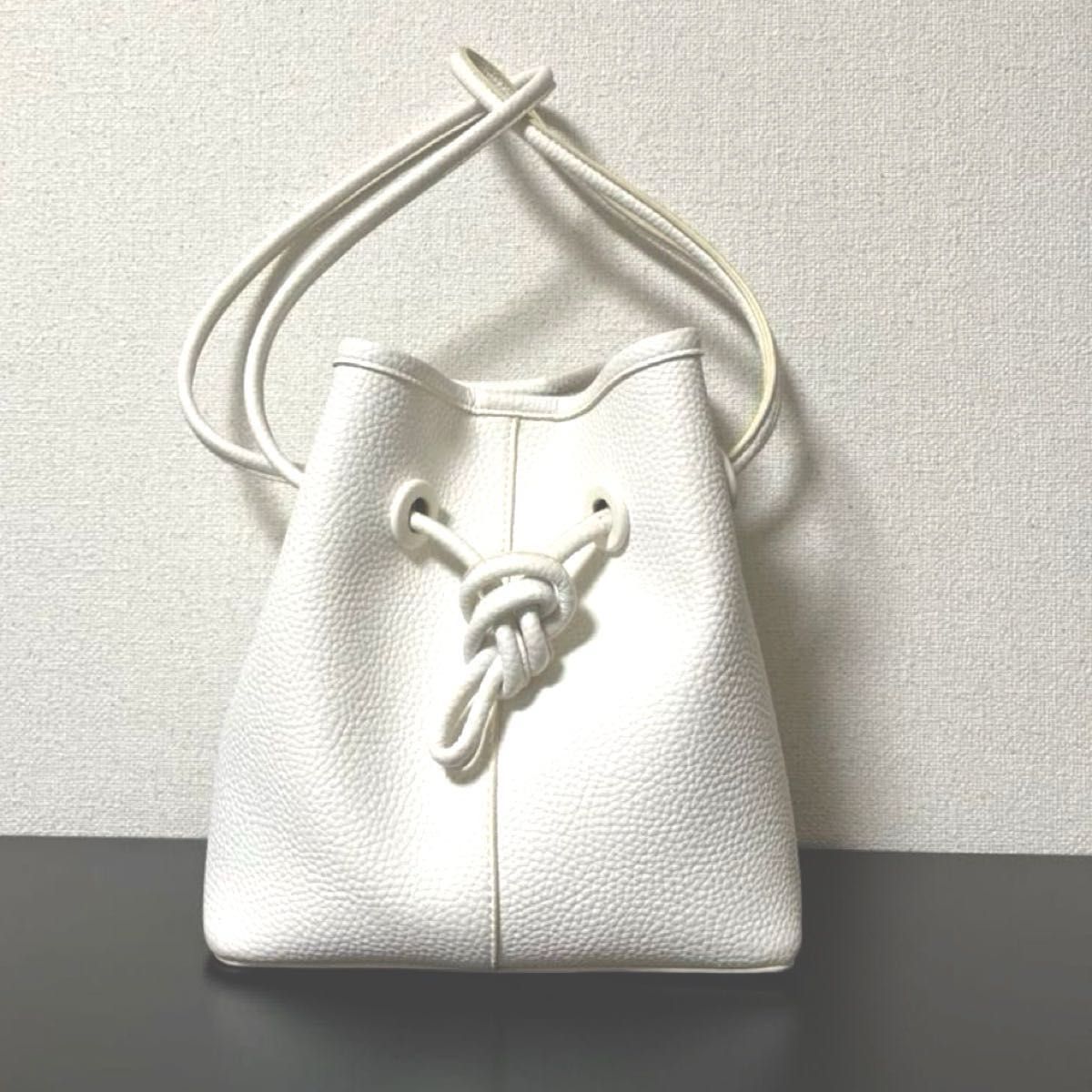 VIS 巾着バッグ VASIC風 ヴァジック ショルダーバッグ レザー VIS 巾着バッグ VASIC風 ヴァジック ショルダーバッグ レザー
