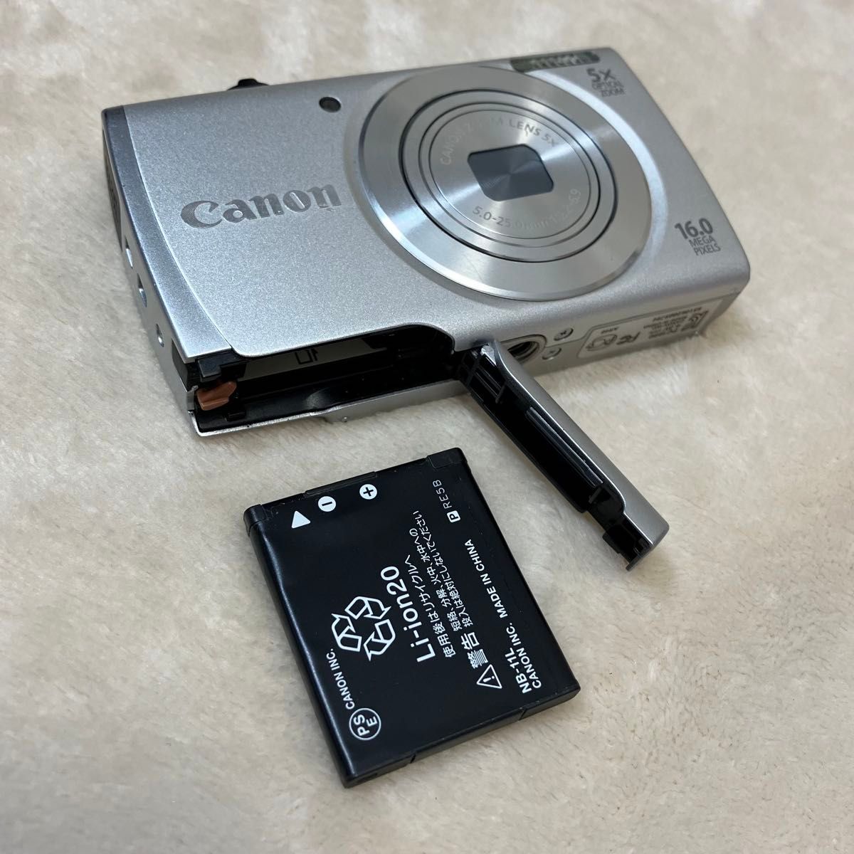Canon Power Shot A2600 動作確認済 デジタルカメラ 電池×2 Canon Power Shot A2600 動作確認済 デジタルカメラ 電池×2