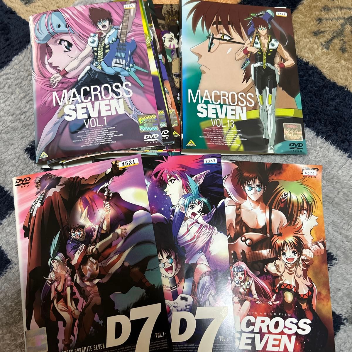 マクロス7 マクロスダイナマイト7 レンタル DVD 劇場版付き マクロス7 マクロスダイナマイト7 レンタル DVD 劇場版付き