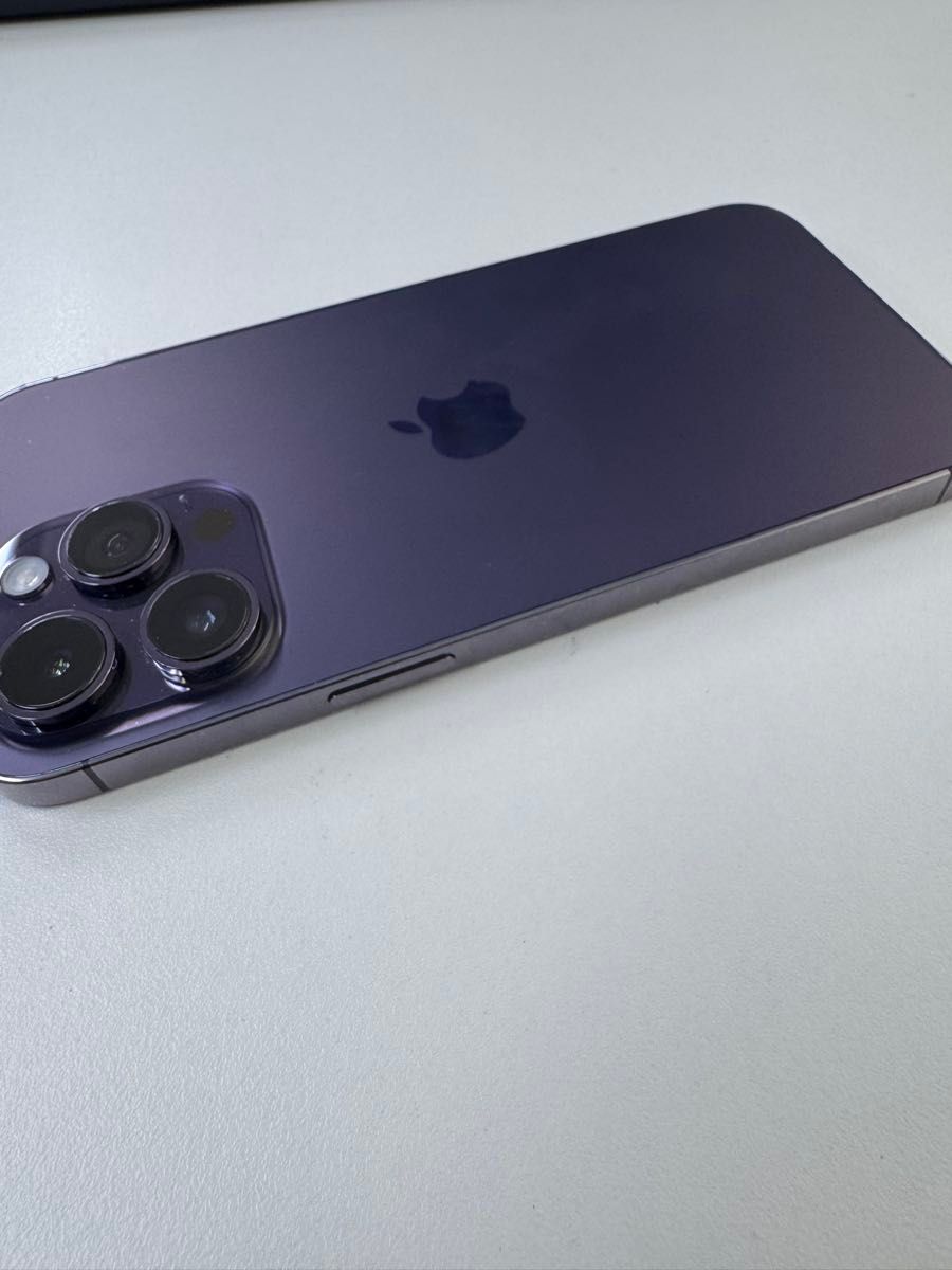 美品 iPhone 14 Pro Max 512 GB SIMフリー バッテリー100 美品 iPhone 14 Pro Max 512 GB SIMフリー バッテリー100