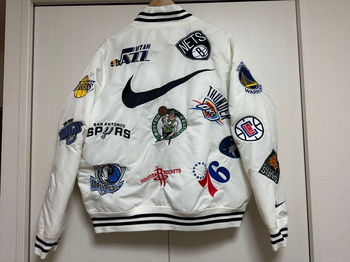 Supreme Nike NBA Teams Warm Up Jacket White|Yahoo!フリマ Supreme Nike NBA Teams Warm Up Jacket White|Yahoo!フリマ