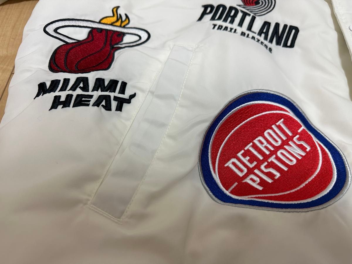 Supreme Nike NBA Teams Warm Up Jacket White|Yahoo!フリマ Supreme Nike NBA Teams Warm Up Jacket White|Yahoo!フリマ