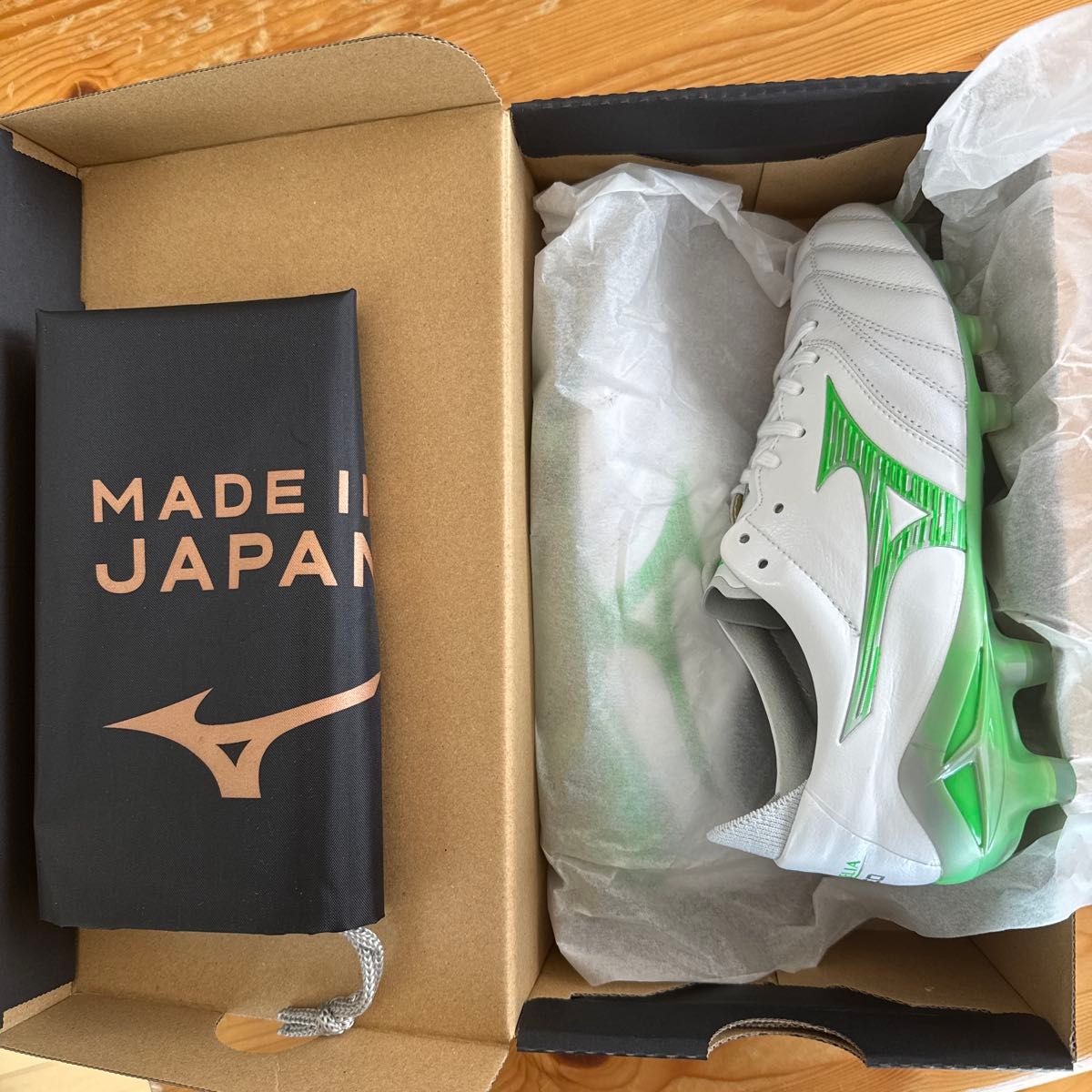 モレリアネオ 4 JAPAN ミズノ mizuno P1GA253037 ホワイト モレリアネオ 4 JAPAN ミズノ mizuno P1GA253037 ホワイト
