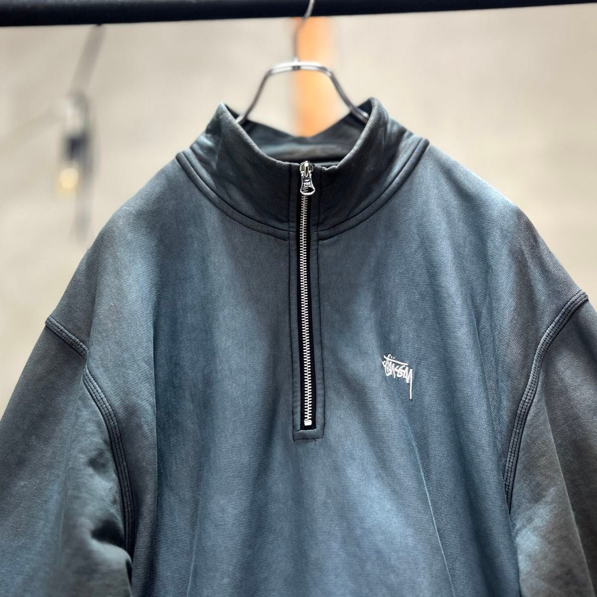 STUSSYステューシー/ビンテージ加工ハーフジップスウェット STUSSYステューシー/ビンテージ加工ハーフジップスウェット