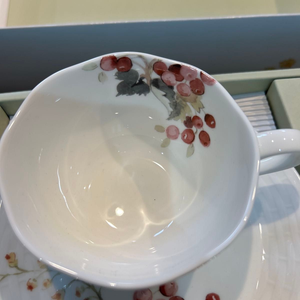 NARUMI Bone China 食器セット 新品未使用|Yahoo!フリマ(旧 NARUMI Bone China 食器セット 新品未使用|Yahoo!フリマ(旧