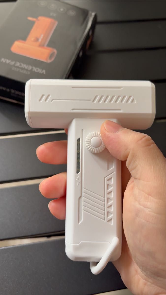 【GW限定特価!!】 24時間以内発送!ハンディブロア これは便利!小型なのに超強力風を作り出す! エアダスター コンプレッサー