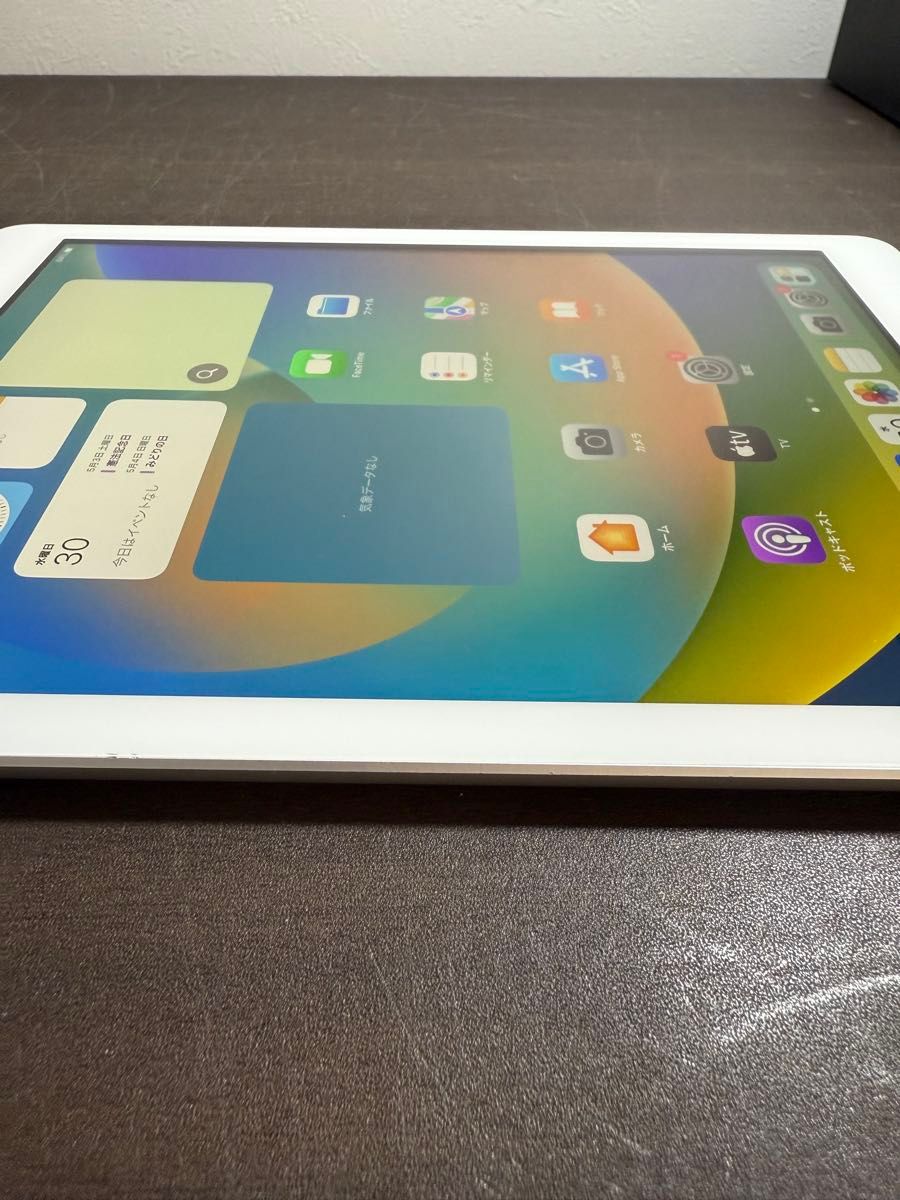 63141 iPad6世代 32GB シルバー SIMフリー 中古|Yahoo!フリマ 63141 iPad6世代 32GB シルバー SIMフリー 中古|Yahoo!フリマ