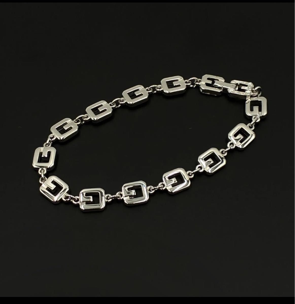 美品】GIVENCHY Gロゴ シルバー ブレスレットブレスレット 美品】GIVENCHY Gロゴ シルバー ブレスレットブレスレット