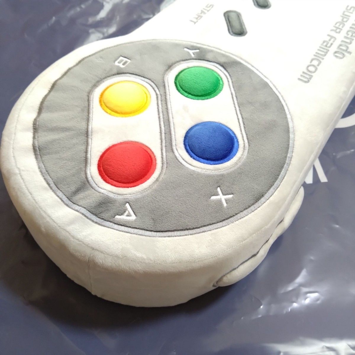 新品】スーパーファミコン コントローラークッション 新品】スーパーファミコン コントローラークッション