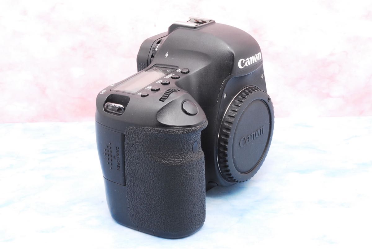 Canon EOS 6D コスパ フルサイズ 一眼レフカメラ Wi-Fi 超望遠 Canon EOS 6D コスパ フルサイズ 一眼レフカメラ Wi-Fi 超望遠