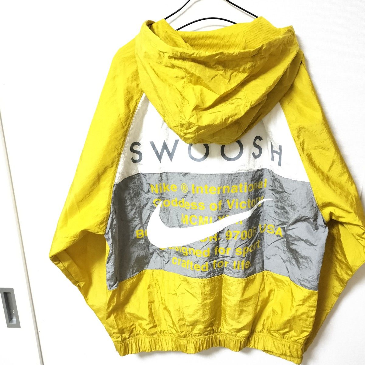 ナイキ 黄 ウーブン NSW ナイロンジャケット NIKE ブルゾン 男性 ナイキ 黄 ウーブン NSW ナイロンジャケット NIKE ブルゾン 男性