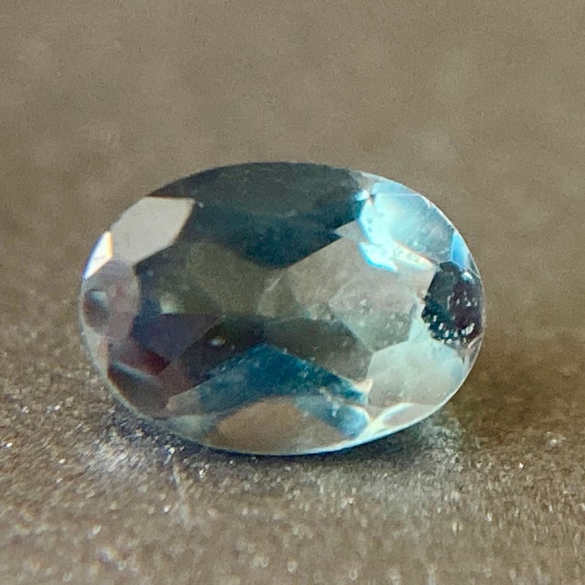 高品質 アレキサンドライト ルース 0 050ct 鑑別 青緑 赤緑 宝石 高品質 アレキサンドライト ルース 0 050ct 鑑別 青緑 赤緑 宝石