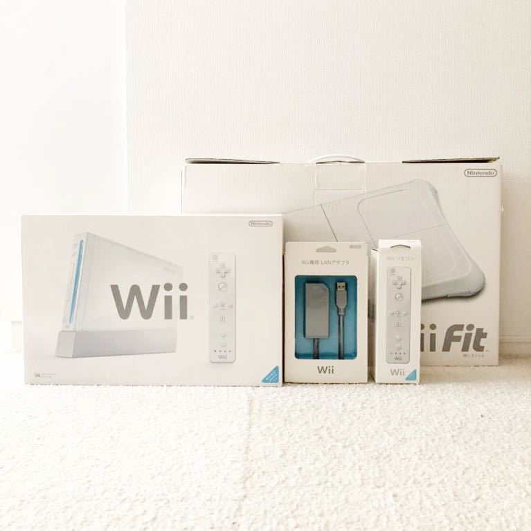 任天堂 Nintendo Wii 本体 バランスwii ボード Wii Fit Wii専用 LANアダプター ＋リモコン セット