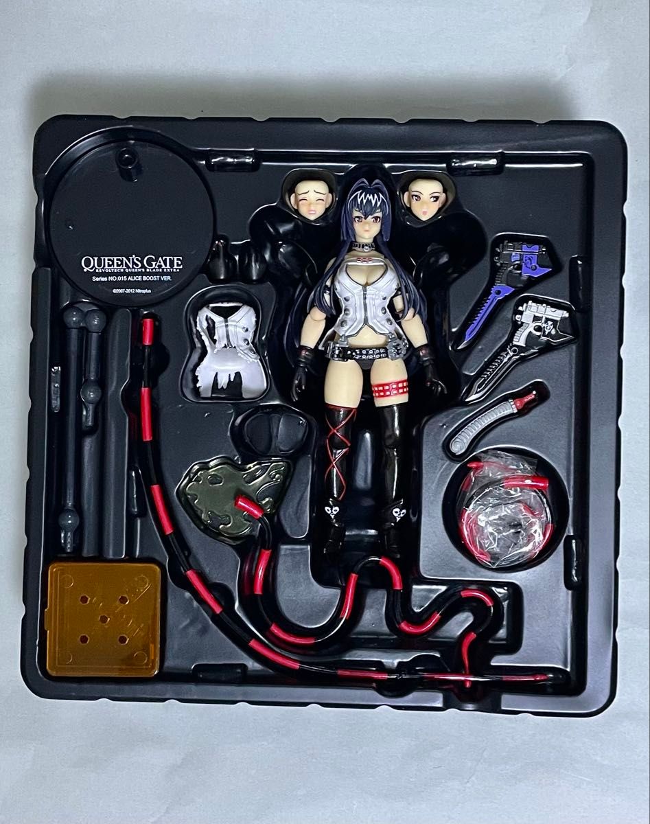 美品】リボルテック クイーンズゲイト アリス ブースト版 2体 美品】リボルテック クイーンズゲイト アリス ブースト版 2体