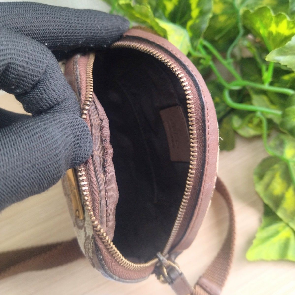 GUCCI グッチ ショルダーバッグ GGキャンバス 丸型 希少｜Yahoo