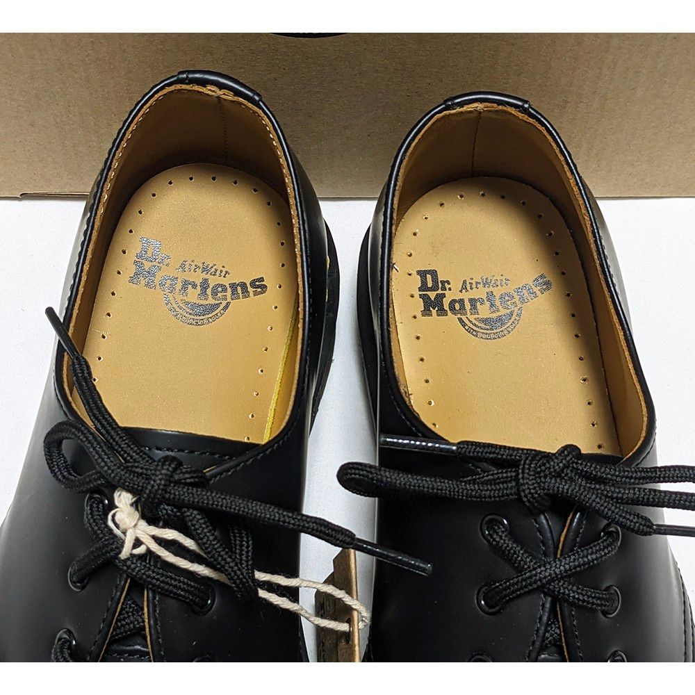 Dr Martens 1461 3ホールプレーントゥシューズ UK8 展示B品 Dr Martens 1461 3ホールプレーントゥシューズ UK8 展示B品