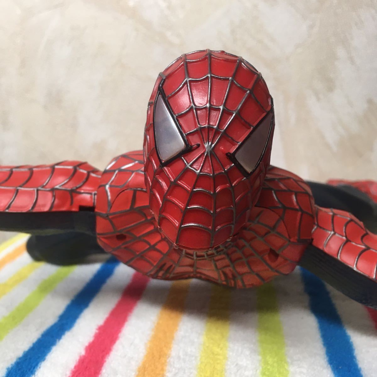 ☆TOY BIZ(トイビズ)☆エレクトロニック フロアークローリング スパイダーマン(映画スパイダーマン2)ELECTRONIC FLOOR CRAWLING SPIDER-MAN_画像9