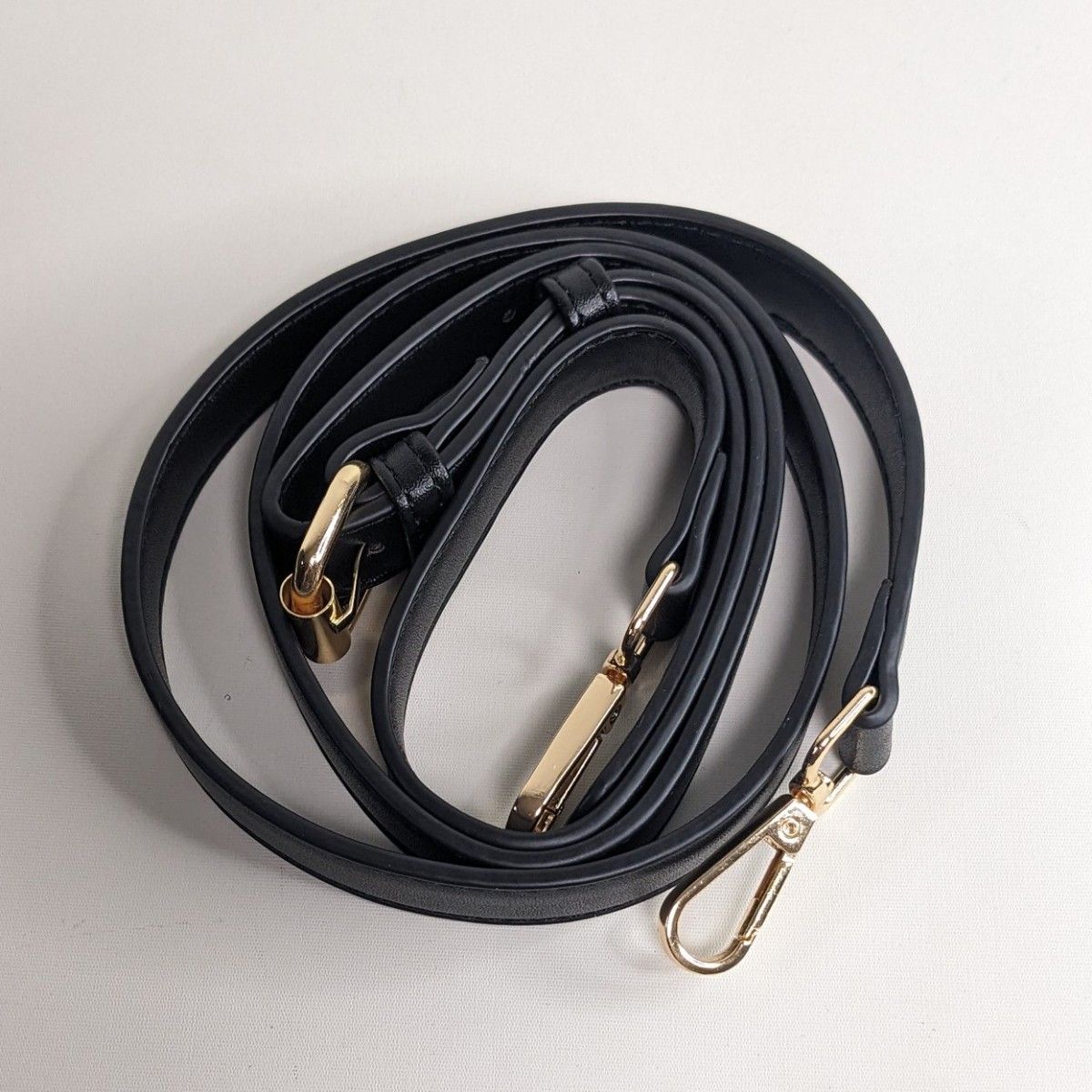 美品 セリーヌ ハンドバッグ ショルダーバッグ 2way 黒マカダム 美品 セリーヌ ハンドバッグ ショルダーバッグ 2way 黒マカダム