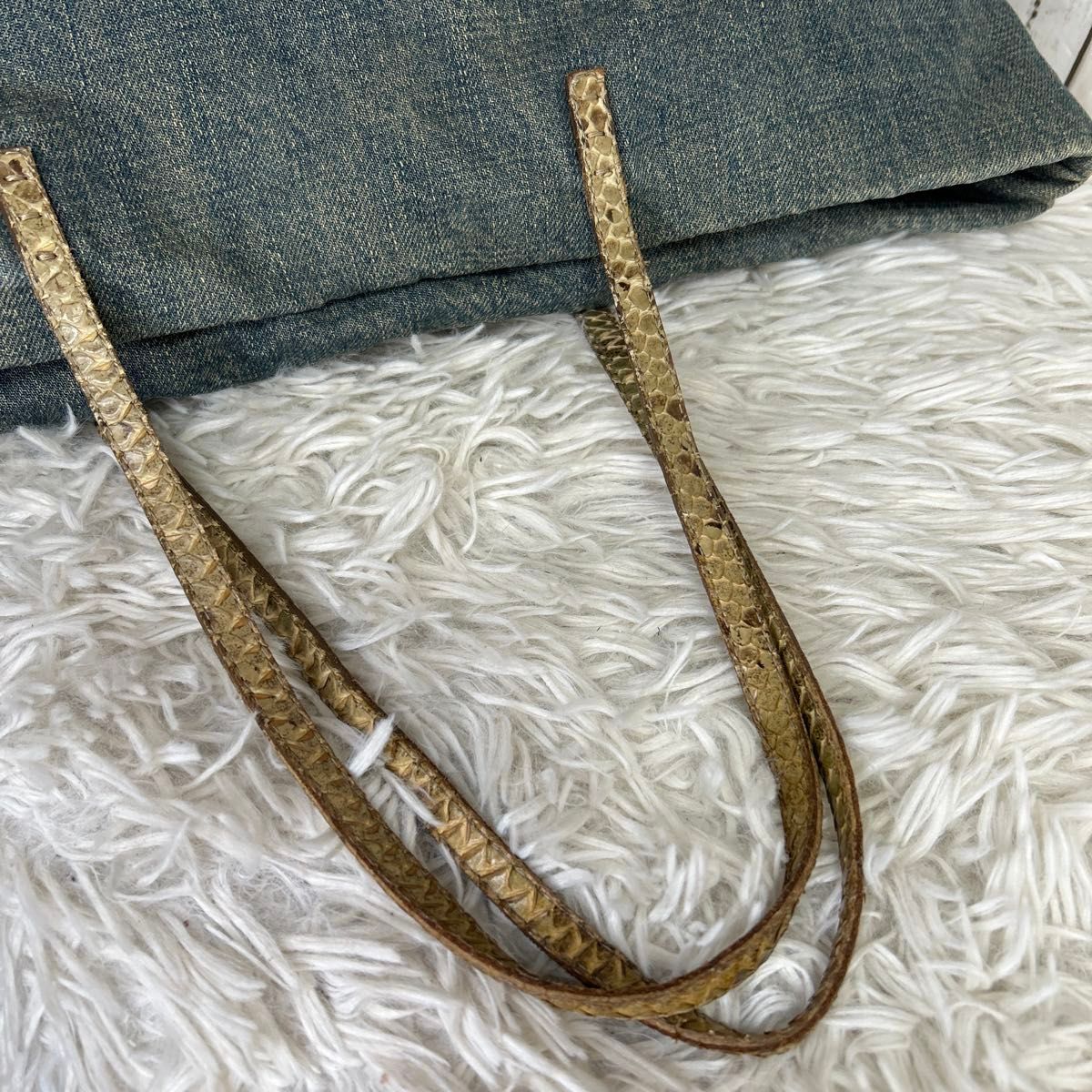 希少 FENDI デニム パイソン トートバッグ 迷彩 ロゴ 大容量 希少 FENDI デニム パイソン トートバッグ 迷彩 ロゴ 大容量