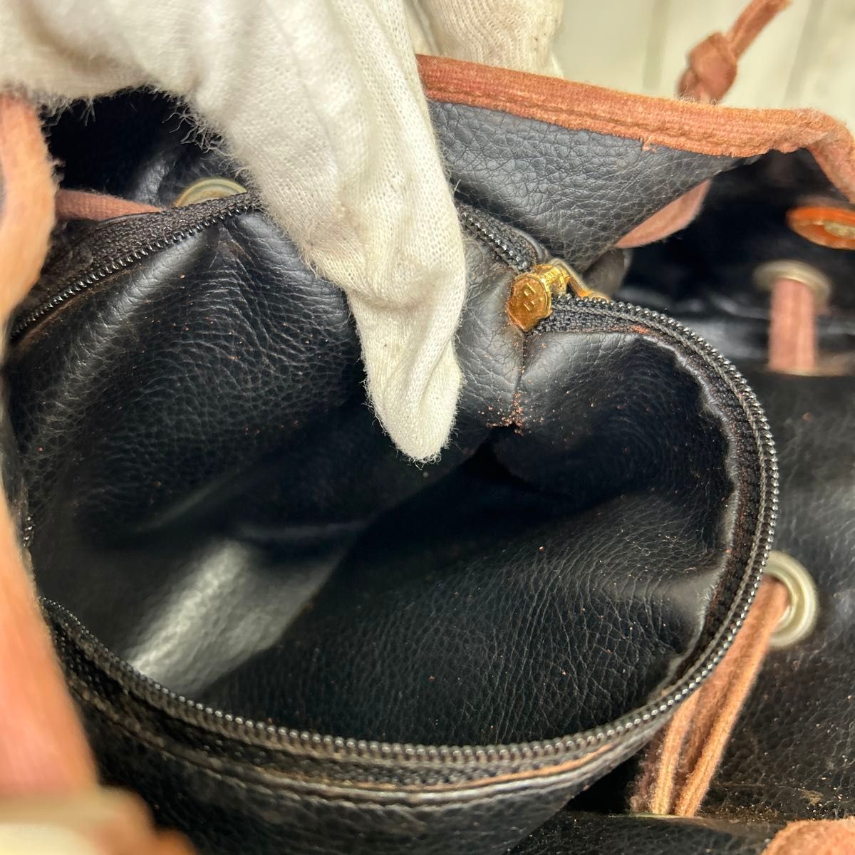 FENDI ペカン ロゴ 巾着 ショルダーバッグ PVC レザー FF|Yahoo FENDI ペカン ロゴ 巾着 ショルダーバッグ PVC レザー FF|Yahoo