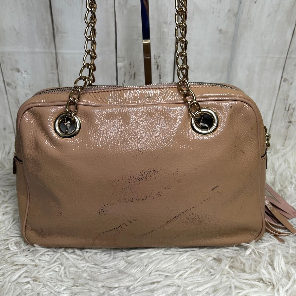 GUCCI ソーホー チェーンショルダーバッグ エナメル タッセル GUCCI ソーホー チェーンショルダーバッグ エナメル タッセル
