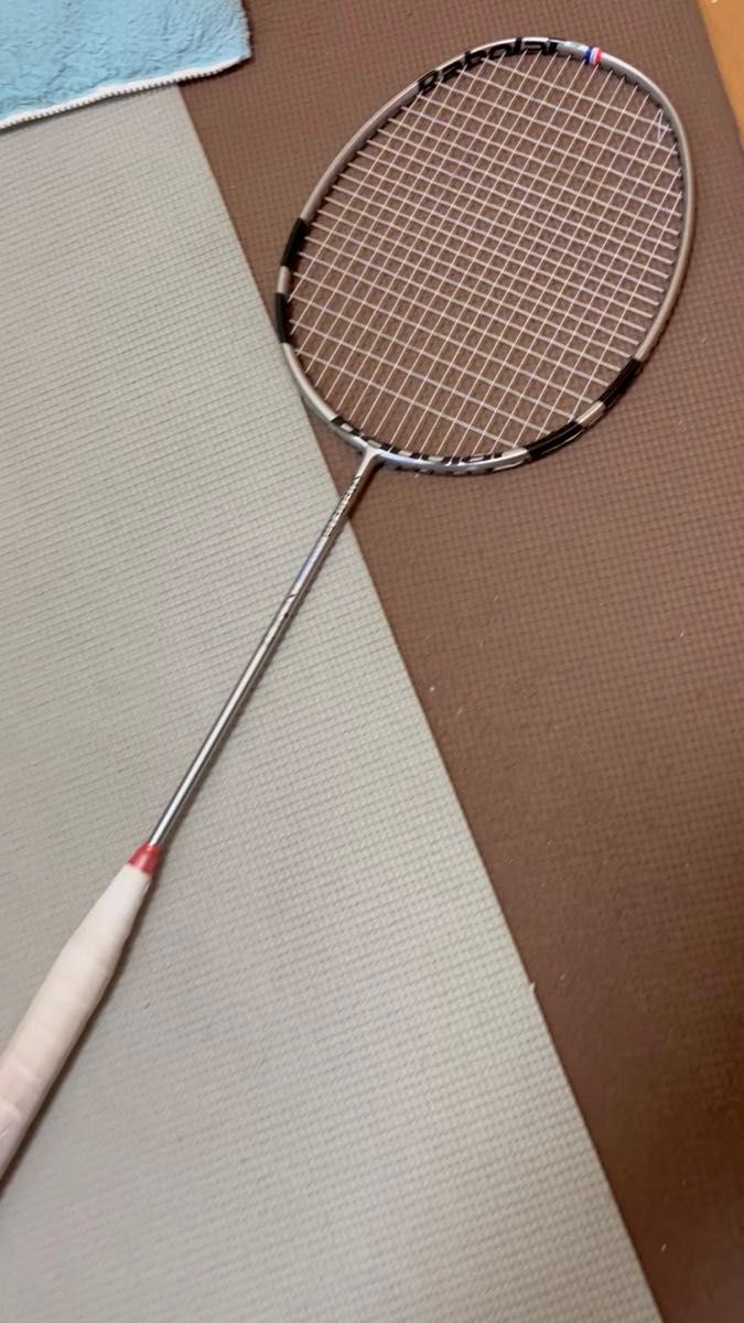 BabolaT バボラ バドミントン ラケット サテライト リミテッド 6.5 エッセンシャル ガット YONEX ヨネックス