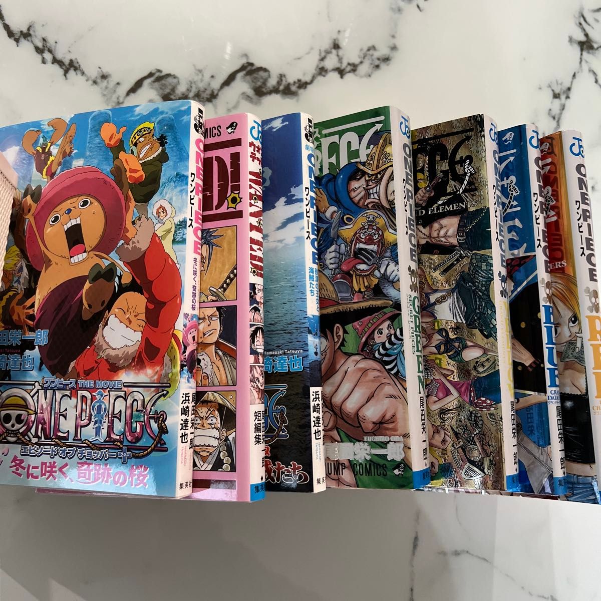 ONE PIECE関連本 公式ガイドブック10冊セット ワンピースW(関連 ONE PIECE関連本 公式ガイドブック10冊セット ワンピースW(関連