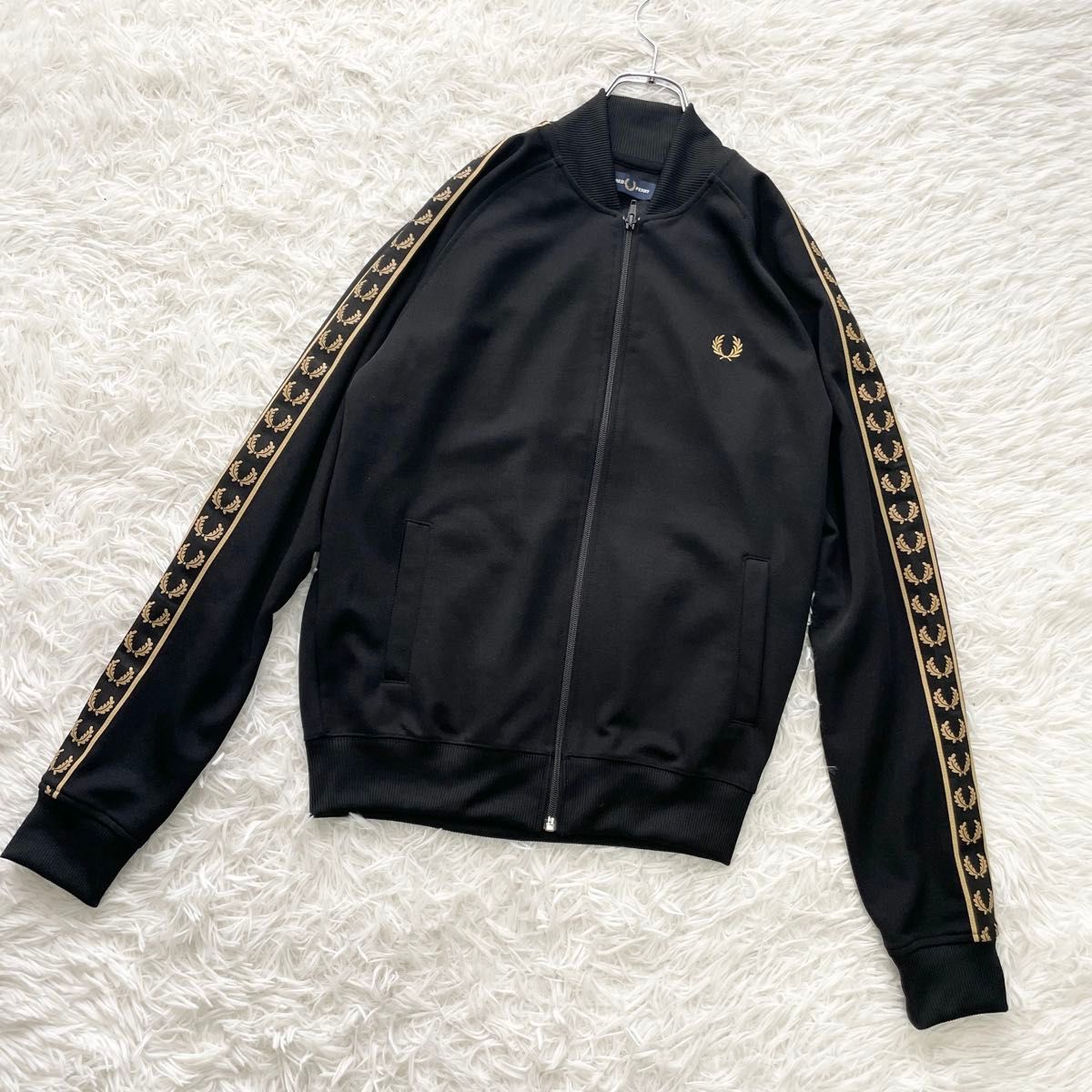 美品】FRED PERRY フレッドペリー トラックジャケット ジャージ 美品】FRED PERRY フレッドペリー トラックジャケット ジャージ