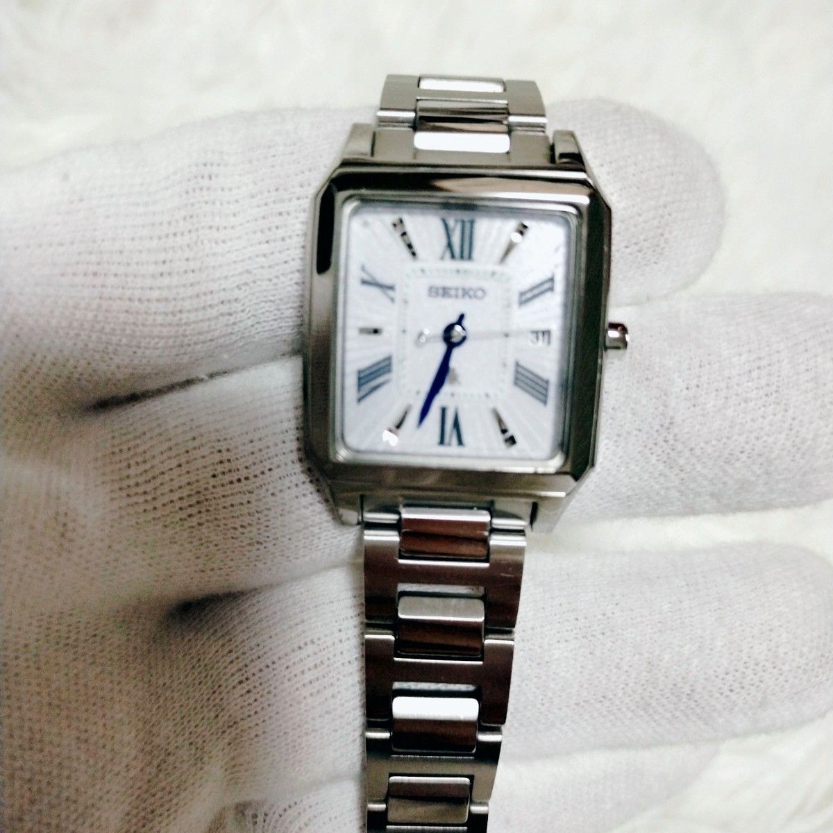極美品】SEIKO lk セイコー ルキア 1B22 シルバー スクエア 可動 極美品】SEIKO lk セイコー ルキア 1B22 シルバー スクエア 可動
