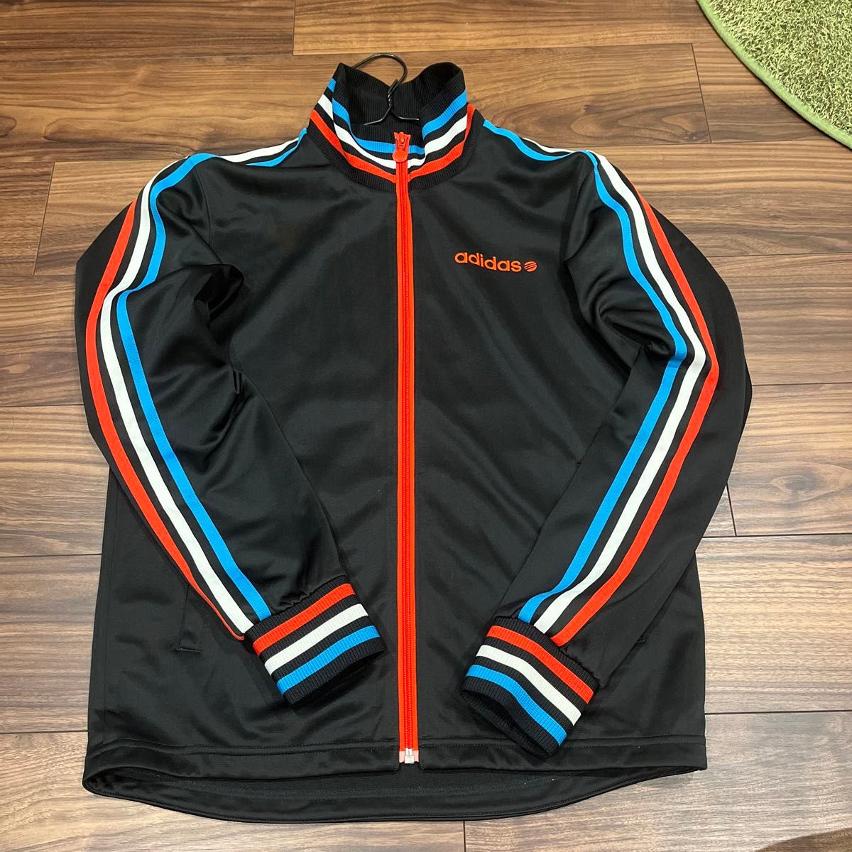 adidas アディダス トラックジャケット M NEO LABEL あのちゃん adidas アディダス トラックジャケット M NEO LABEL あのちゃん