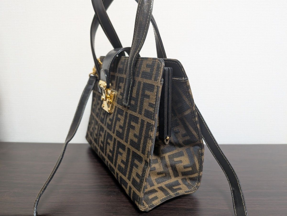 超激レア/美品』FENDI ズッカ ハンドバッグ 2WAY ショルダー 超激レア/美品』FENDI ズッカ ハンドバッグ 2WAY ショルダー