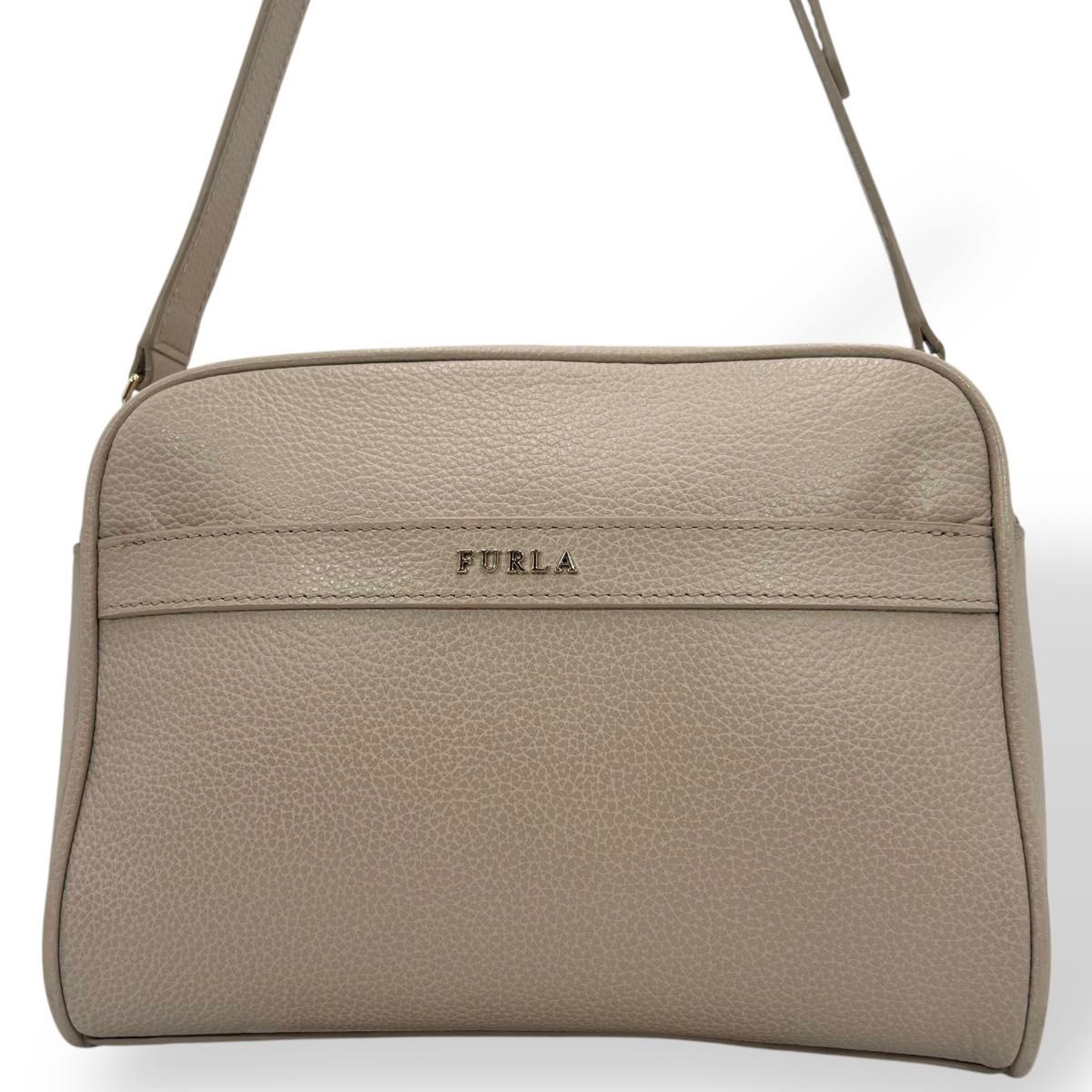 極美品 FURLA フルラ ショルダーバッグ カメラバッグ オール 極美品 FURLA フルラ ショルダーバッグ カメラバッグ オール