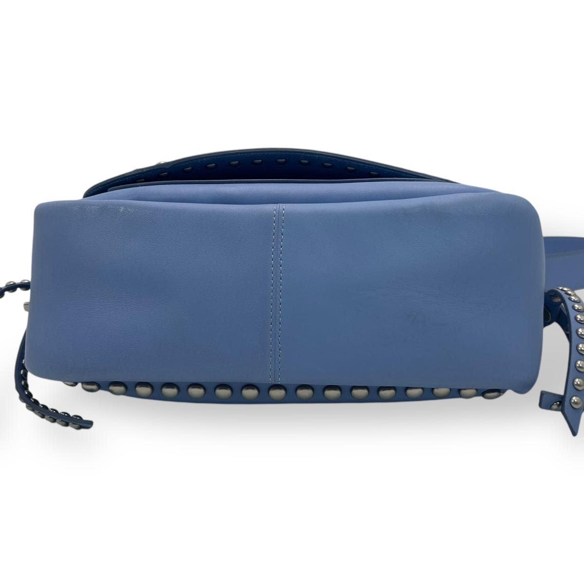 極美品 COACH コーチ ショルダーバッグ 本革 レザー 馬車ロゴ 極美品 COACH コーチ ショルダーバッグ 本革 レザー 馬車ロゴ