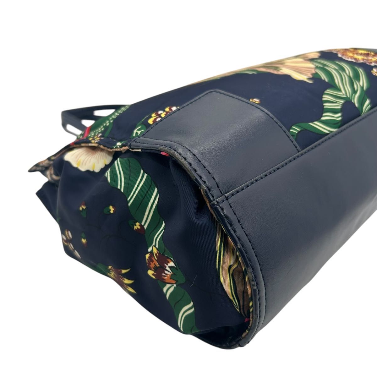 TORY BURCH トリーバーチ エラ トートバッグ ナイロン ネイビー TORY BURCH トリーバーチ エラ トートバッグ ナイロン ネイビー