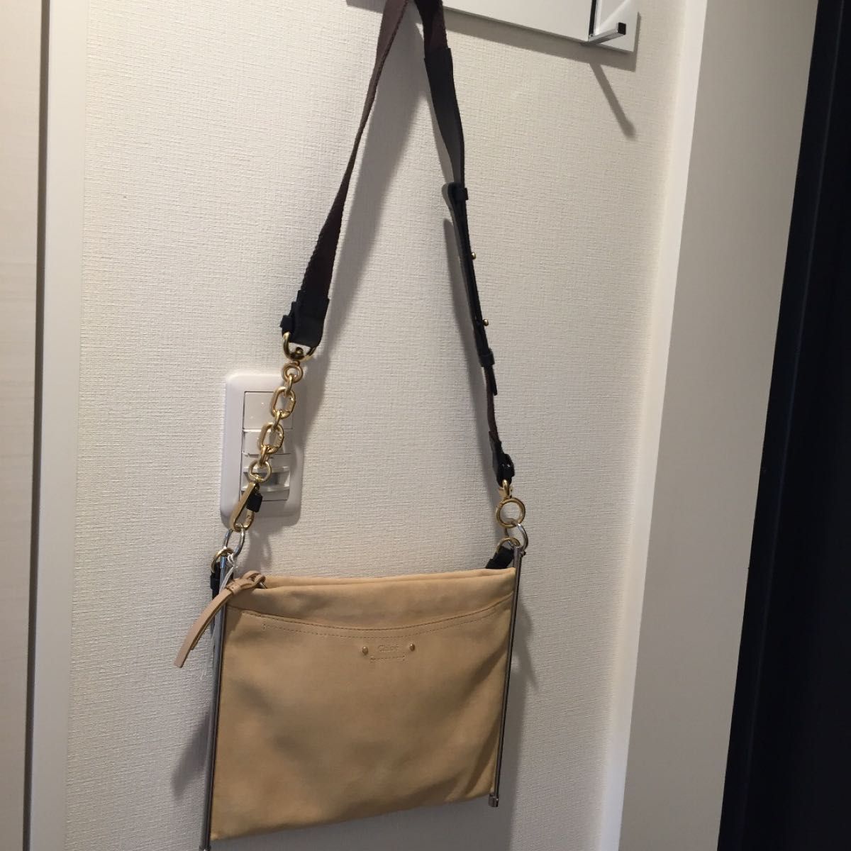 新品 Chloe クロエ Roy 2way レザー クラッチバッグ ショルダー 新品 Chloe クロエ Roy 2way レザー クラッチバッグ ショルダー