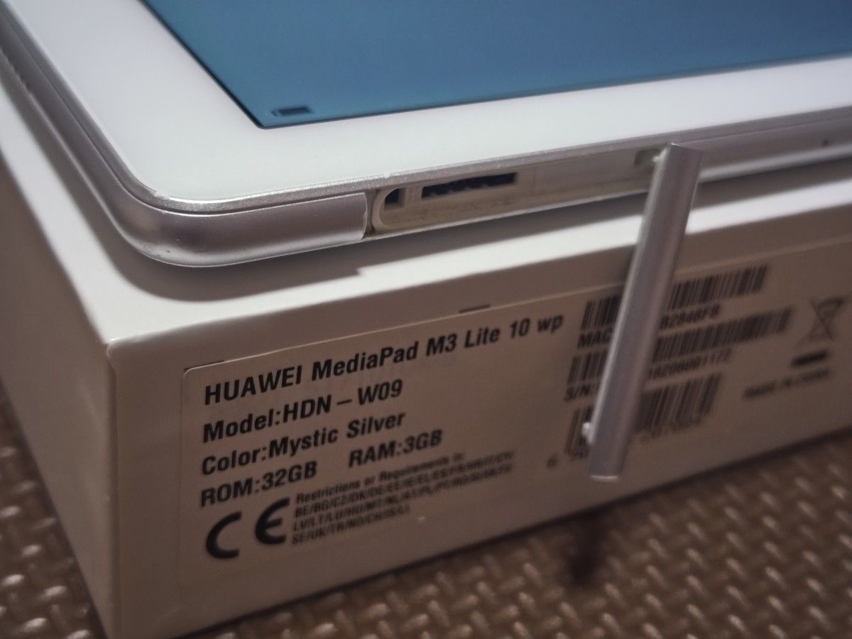 HUAWEI mediapad m3 lite 10 wp 付属品全て未使用 防水 HUAWEI mediapad m3 lite 10 wp 付属品全て未使用 防水