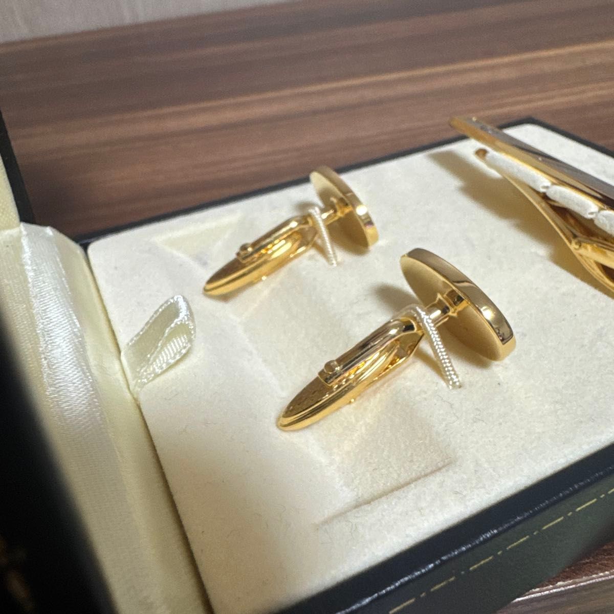 未使用】dunhill ダンヒル ネクタイピン カフス タイピン dロゴ 未使用】dunhill ダンヒル ネクタイピン カフス タイピン dロゴ