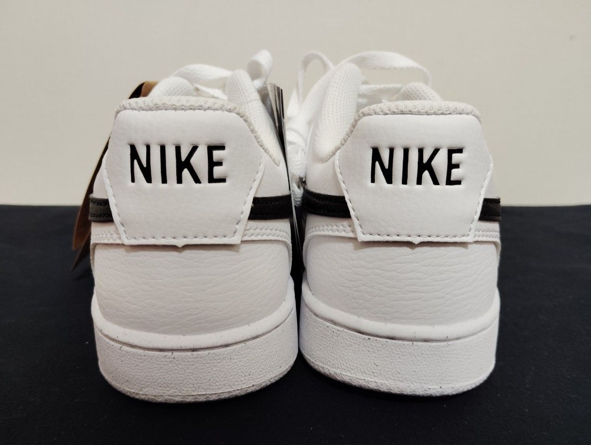 新品25cmNIKEナイキ コートビジョンLOホワイト白黒AF1エア 新品25cmNIKEナイキ コートビジョンLOホワイト白黒AF1エア