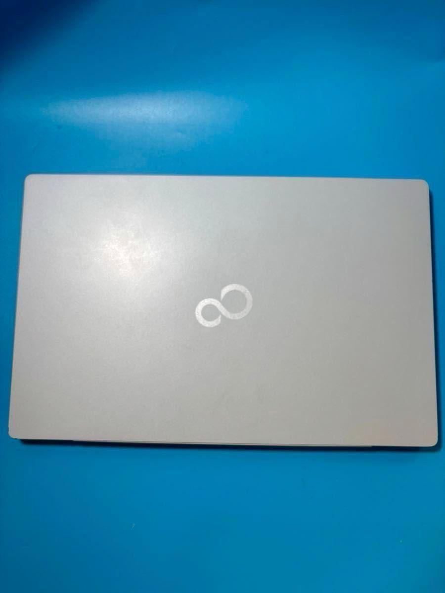 富士通 UH08/E3 Core i7 1165G7 SSD 2TB(新品) Windows11 富士通 UH08/E3 Core i7 1165G7 SSD 2TB(新品) Windows11