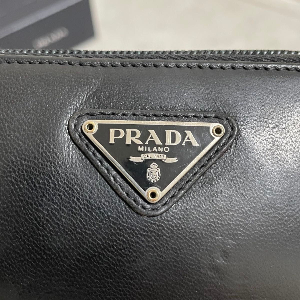 希少 PRADA プラダ ラウンドジップ キーケース 6連 レザー 希少 PRADA プラダ ラウンドジップ キーケース 6連 レザー