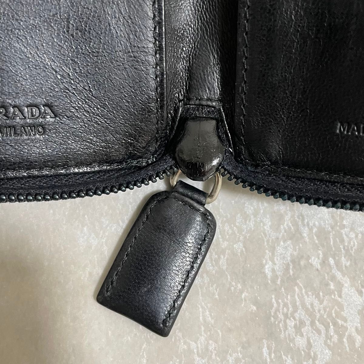 希少 PRADA プラダ ラウンドジップ キーケース 6連 レザー 希少 PRADA プラダ ラウンドジップ キーケース 6連 レザー