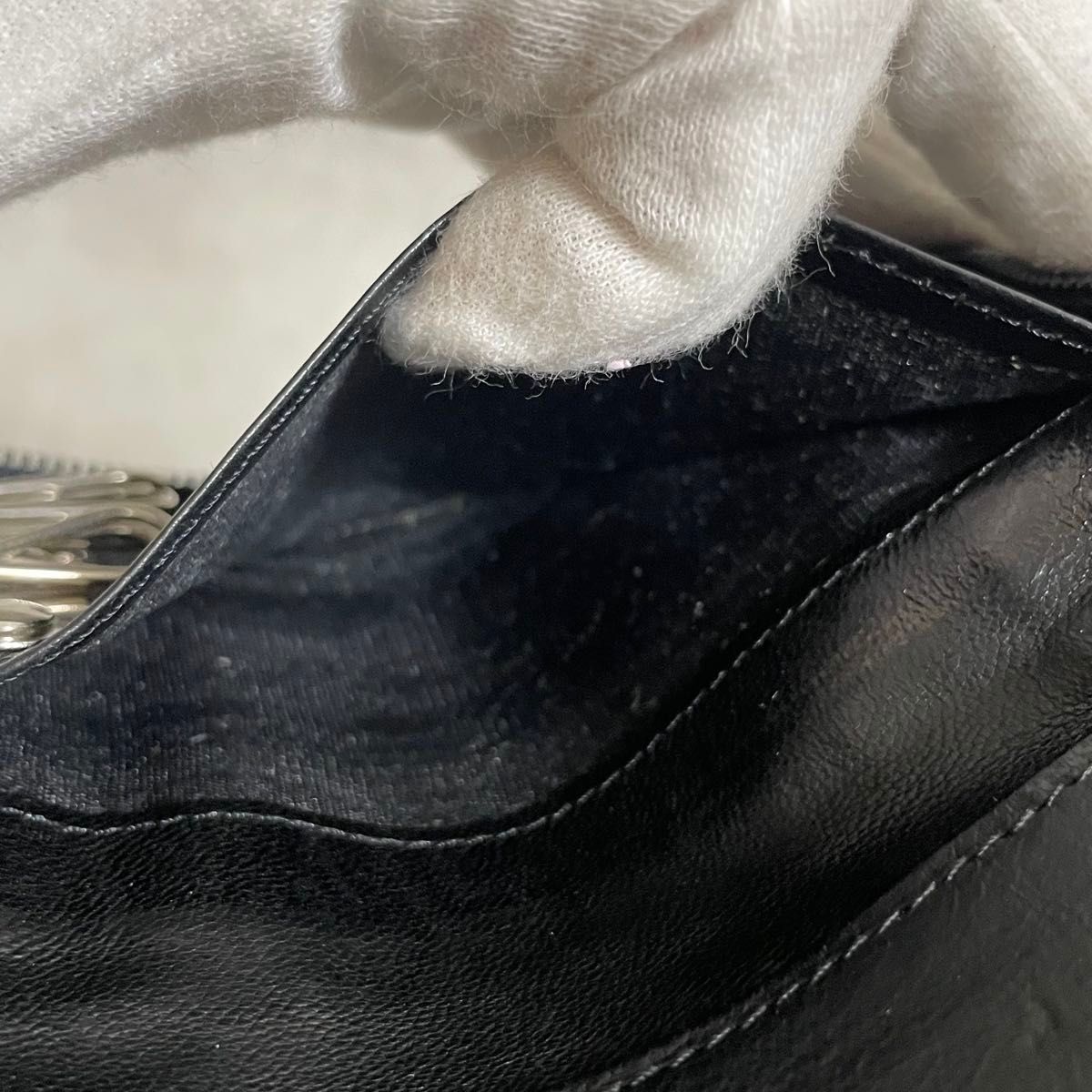 希少 PRADA プラダ ラウンドジップ キーケース 6連 レザー 希少 PRADA プラダ ラウンドジップ キーケース 6連 レザー