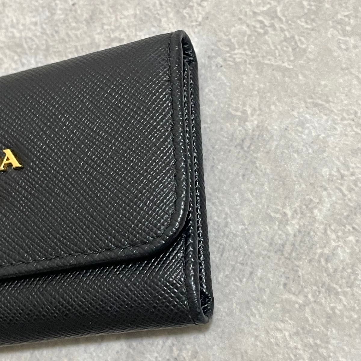 新品未使用 PRADA プラダ サフィアーノレザー キーケース 6連 新品未使用 PRADA プラダ サフィアーノレザー キーケース 6連