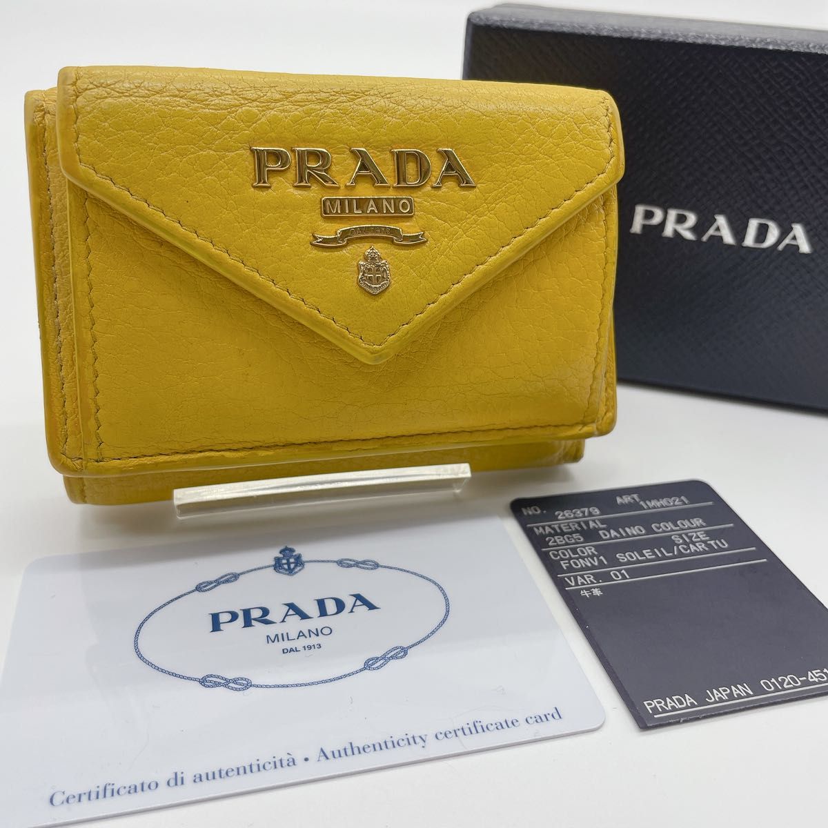PRADA プラダ 三つ折り財布 ペーパーミニウォレット ダイノ PRADA プラダ 三つ折り財布 ペーパーミニウォレット ダイノ