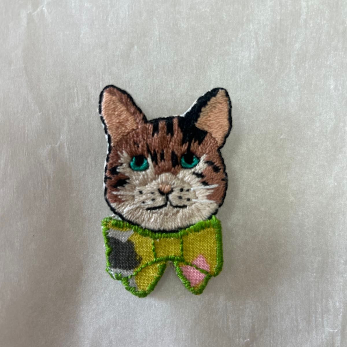 猫の刺繍ブローチ ハンドメイド ミナペルホネン|Yahoo!フリマ 猫の刺繍ブローチ ハンドメイド ミナペルホネン|Yahoo!フリマ