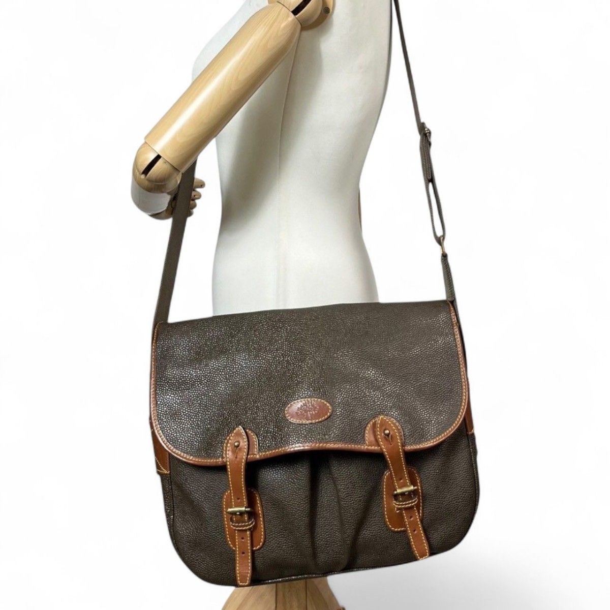 美品 Mulberry マルベリー ショルダーバッグ メッセンジャー 美品 Mulberry マルベリー ショルダーバッグ メッセンジャー
