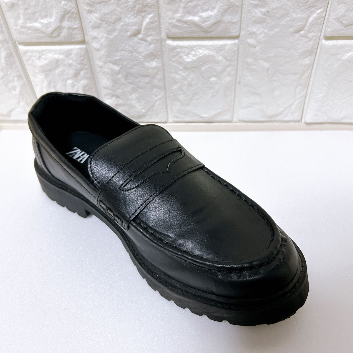 ZARA コインローファー 厚底 ブラック ボリュームソール 25 5 黒 ZARA コインローファー 厚底 ブラック ボリュームソール 25 5 黒