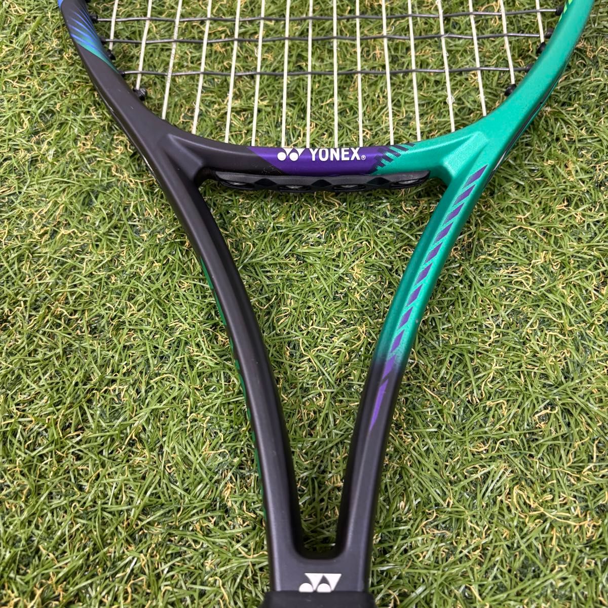 即日発送 美品】YONEX VCORE PRO 97 ブイコアプロ97 G2 日本製 即日発送 美品】YONEX VCORE PRO 97 ブイコアプロ97 G2 日本製