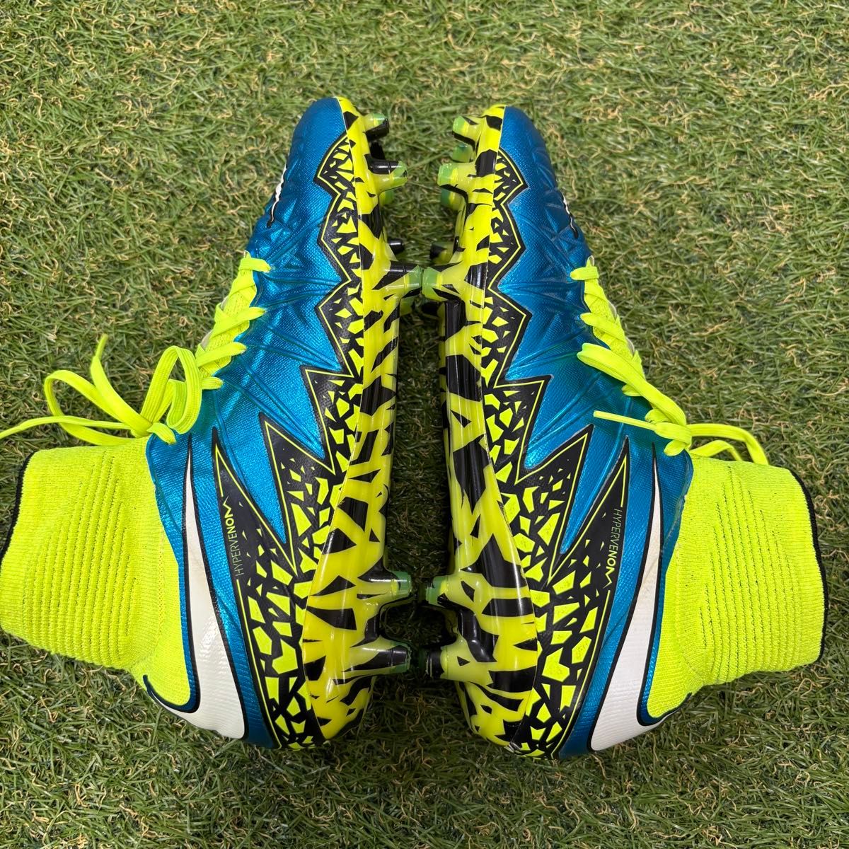 即日発送 希少 未使用品】NIKE ハイパーヴェノム ファントム2 FG 即日発送 希少 未使用品】NIKE ハイパーヴェノム ファントム2 FG