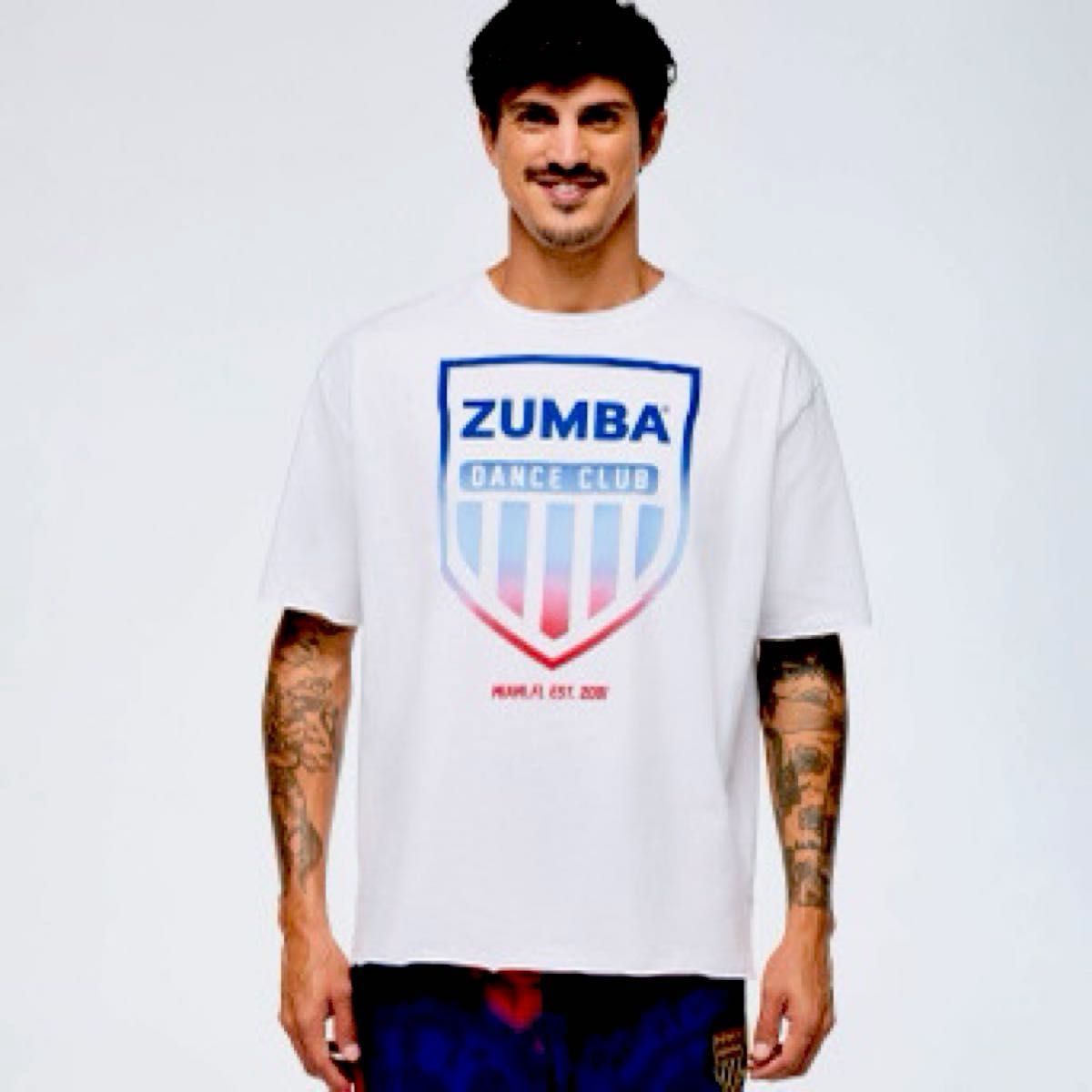 新品 新作 ズンバ zumba ウェア トップス Tシャツ 半袖 メンズ 新品 新作 ズンバ zumba ウェア トップス Tシャツ 半袖 メンズ
